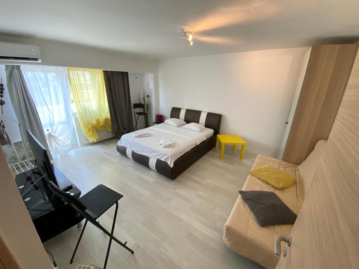 New Green Apartment Studio 1 Bukarest Kültér fotó