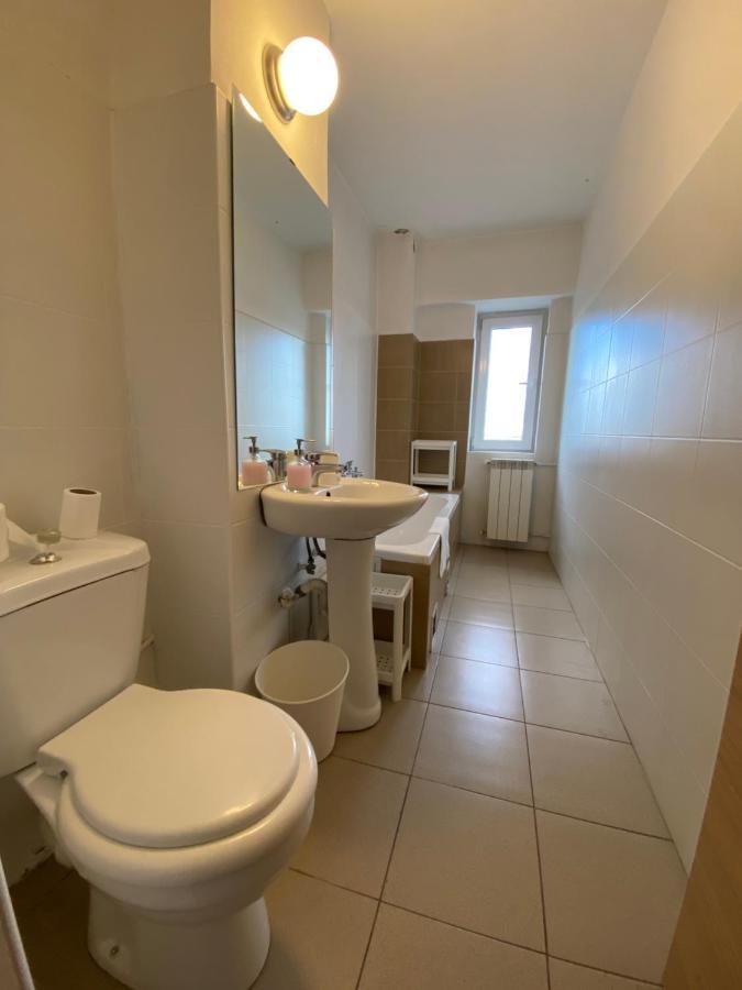 New Green Apartment Studio 1 Bukarest Kültér fotó