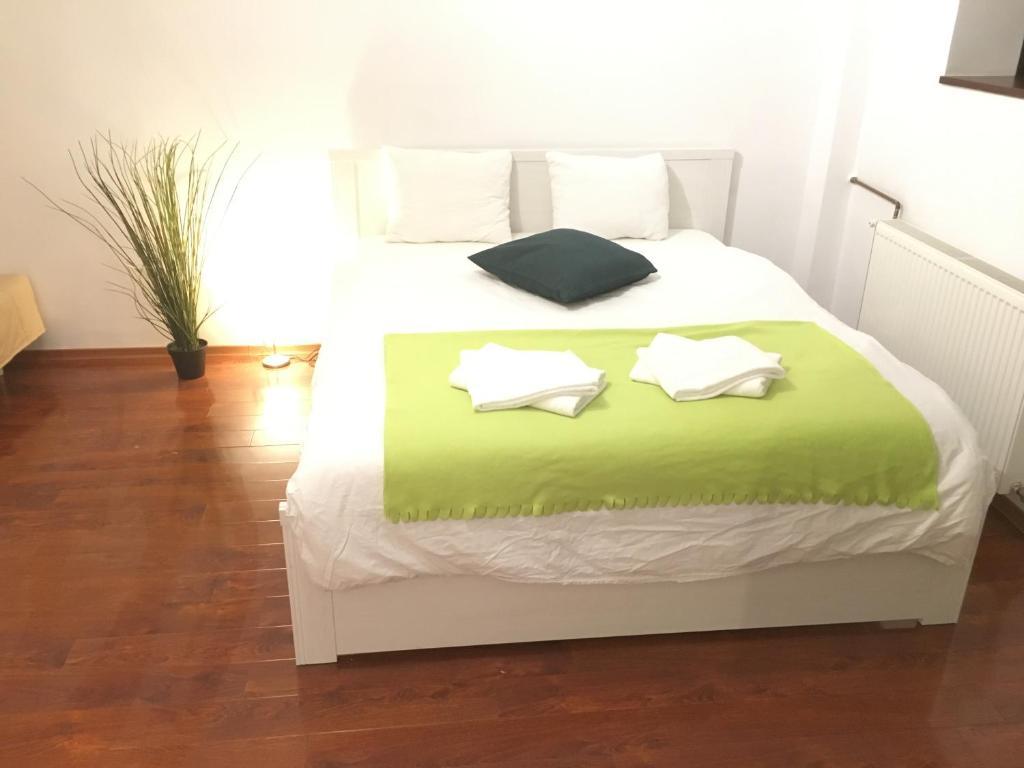 New Green Apartment Studio 1 Bukarest Kültér fotó