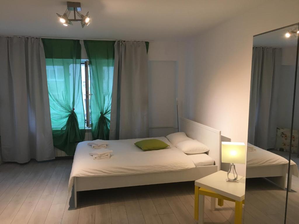 New Green Apartment Studio 1 Bukarest Kültér fotó